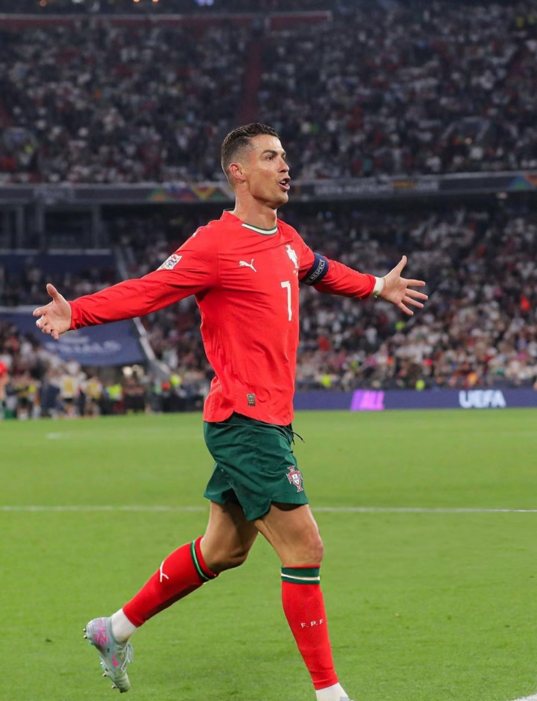 开云体育-葡萄牙逆转莱比锡红牛,马尔基尼奥斯打破历史纪录