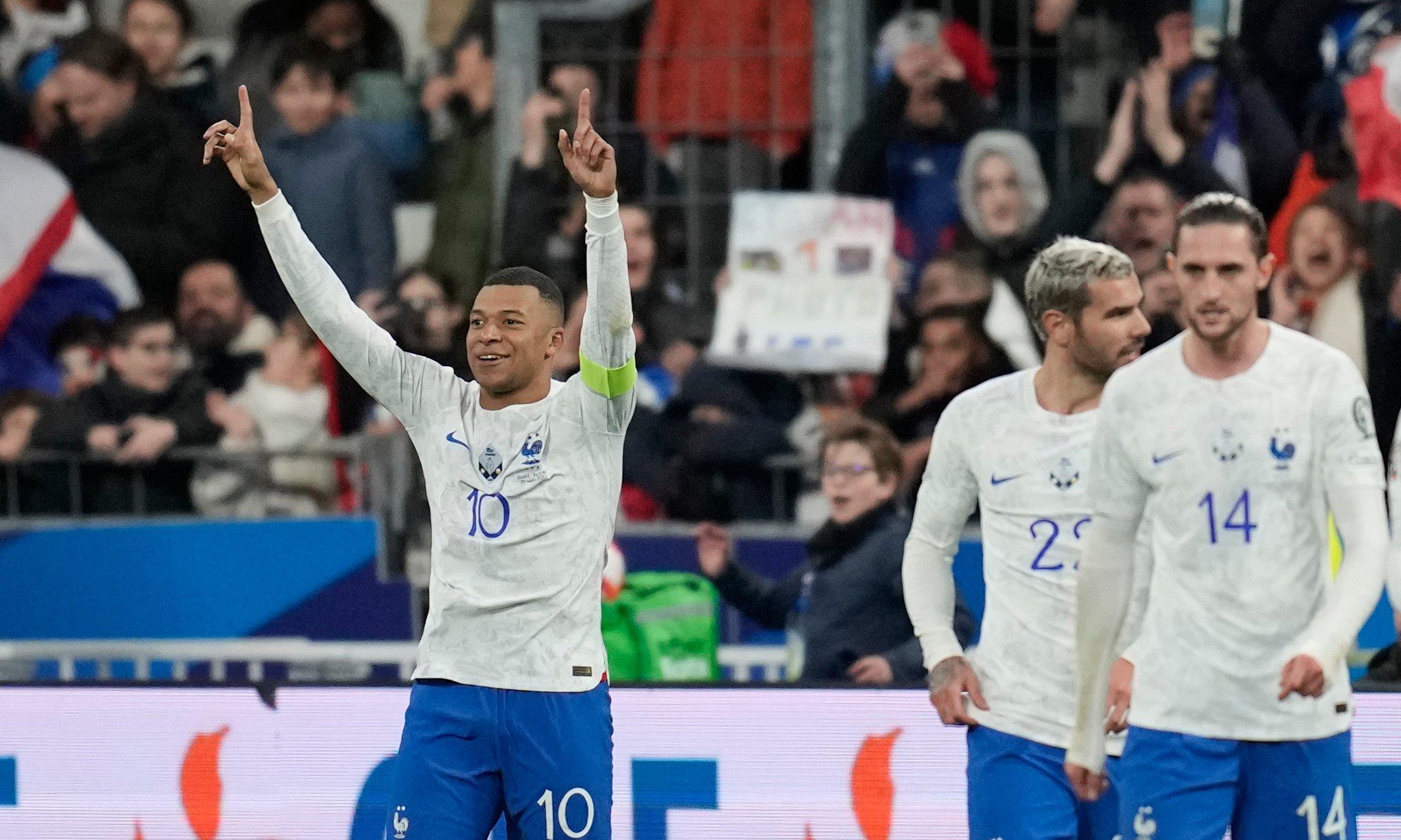 美国逆转西班牙，范佩西一己之力扛起全队的简单介绍