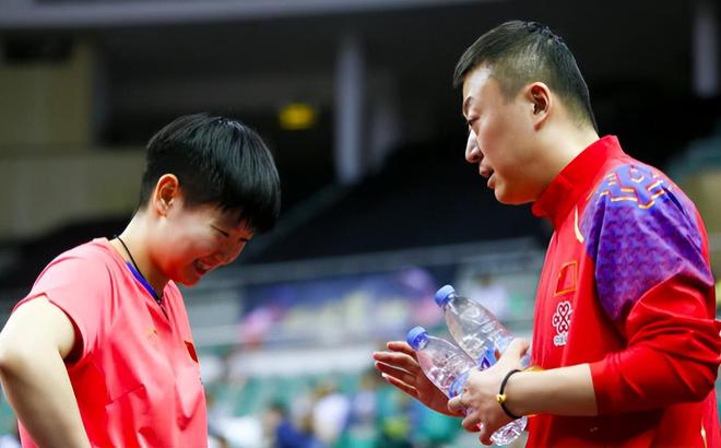 关于法国乒乓球队完胜英国乒乓球队,王皓完成帽子戏法的信息 关于法国乒乓球队完胜英国乒乓球队,王皓完成帽子戏法的信息