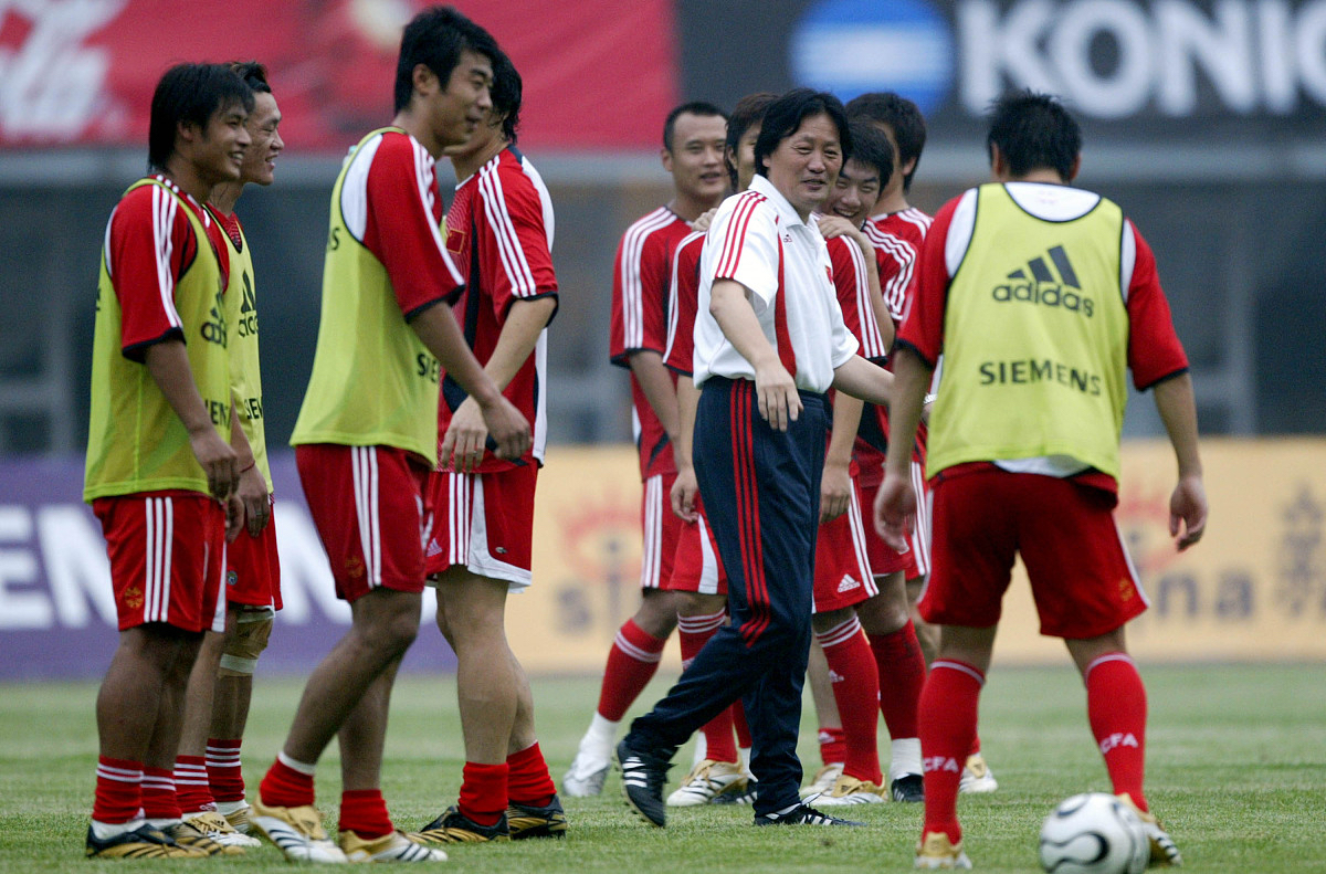 开云官方app入口-足球狂热:国家队大战引发球迷狂欢的简单介绍