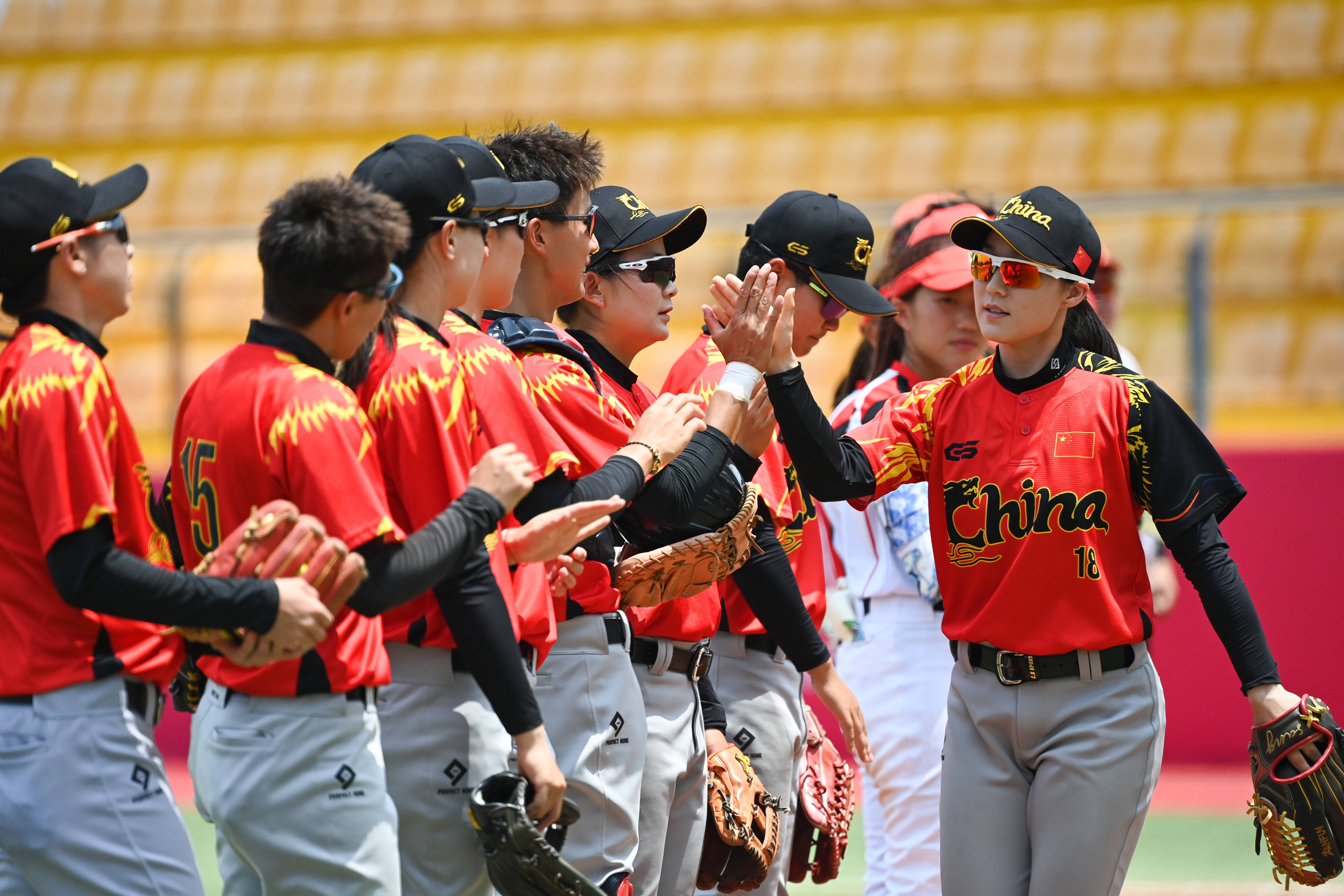 包含亚洲球队在搏杀中体现出色实力,竞争激烈的词条 包含亚洲球队在搏杀中体现出色实力,竞争激烈的词条