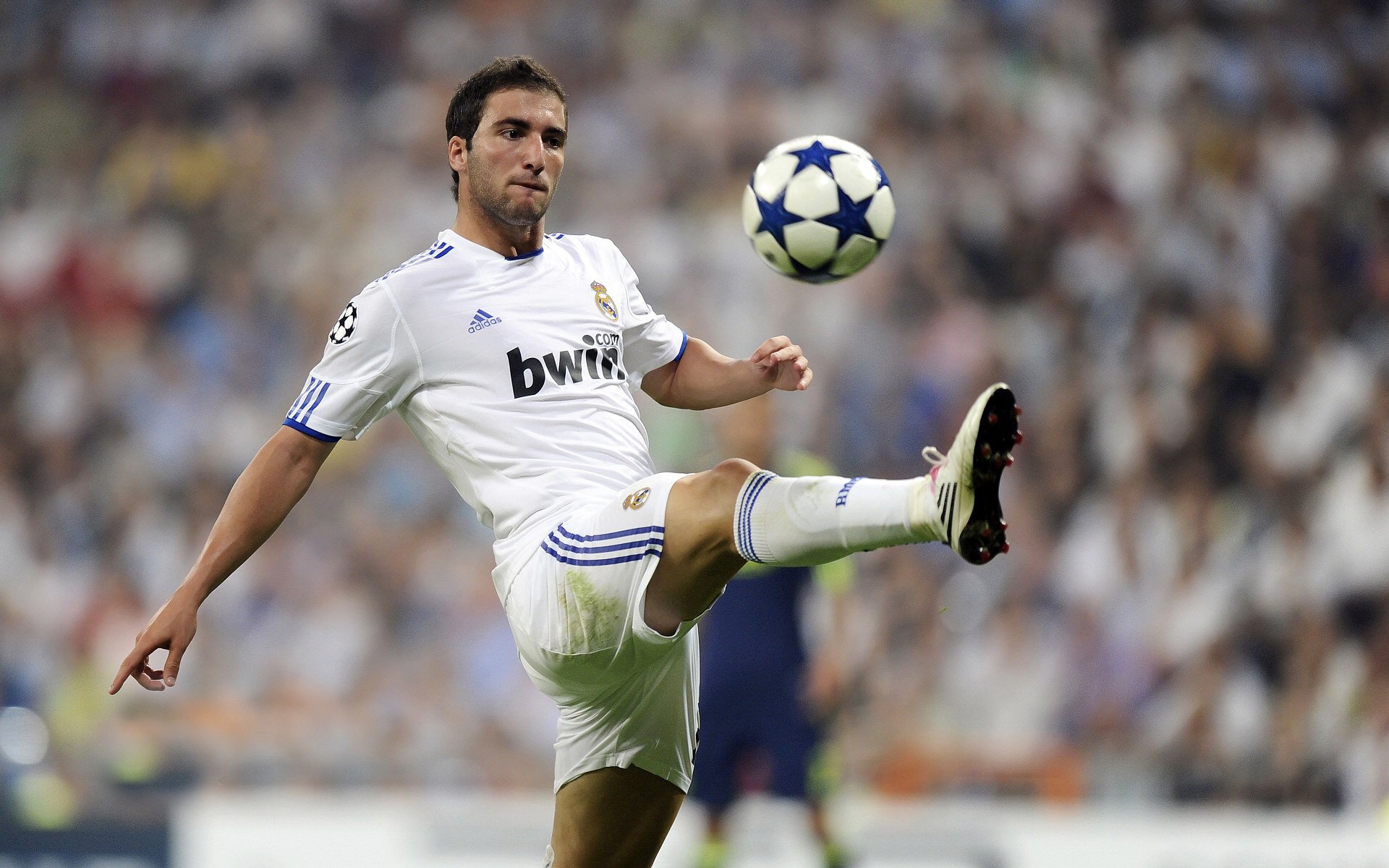 伊萨克一锤定音,美国队战术革新横扫智利,新生代关键先生诞生